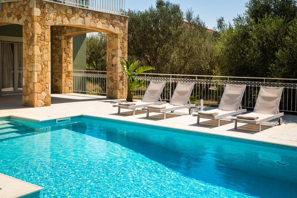 סבורונטה Afrodite Luxury Villa מראה חיצוני תמונה